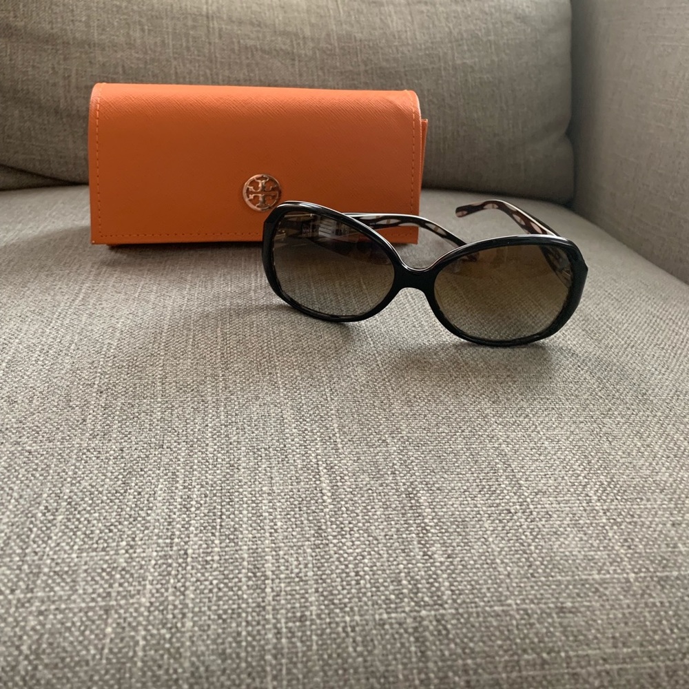 Tory Burch Polarized Sunglasses-Perfect Condition!